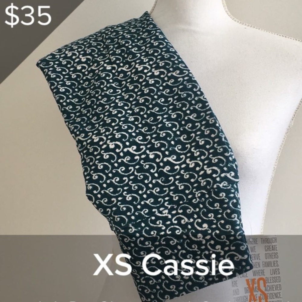 LuLaRoe Cassie Pull On Stretchy Pencil Skirt